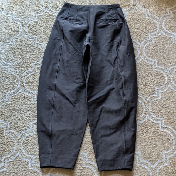 Lululemon Utilitech Twill Mid-Rise Barrel-Leg  Pant EUC - Picture 4 of 8